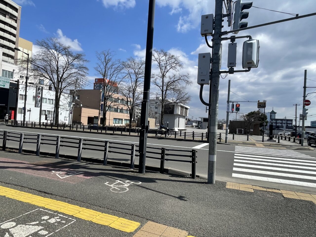 グリーンベルトに向かう道