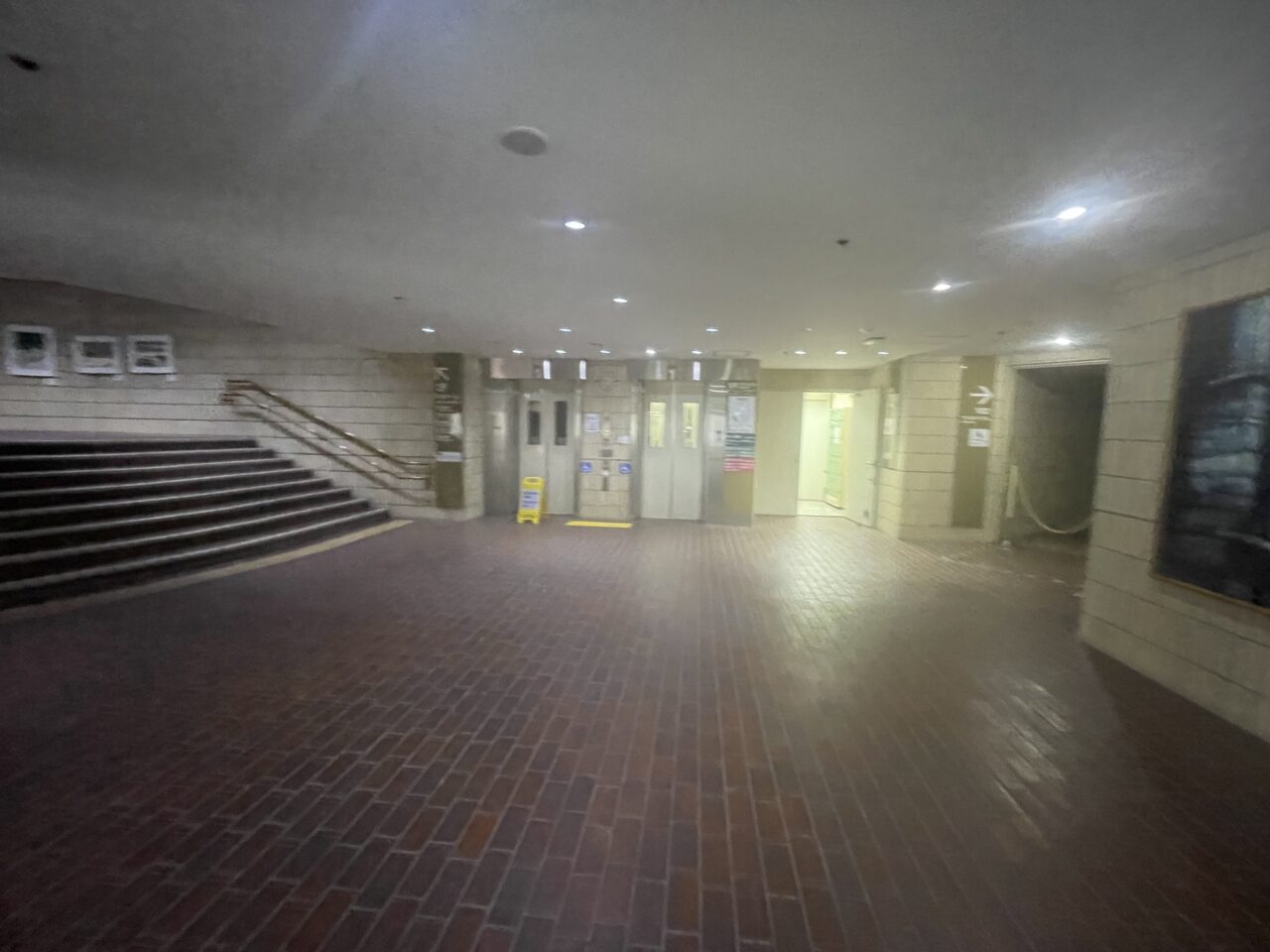 北ガス文化ホール内